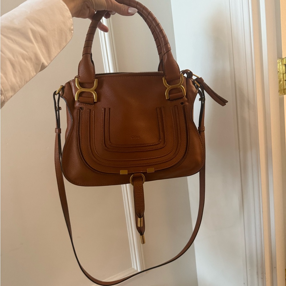 Chloé Marcie Medium Satchel with Gold Hardware - Picture 2 of 8